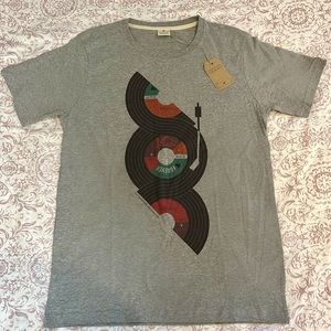 🧿NWT🧿Moncat x Typographia Gray Vinyl Graphic T-Shirt / Men’s M